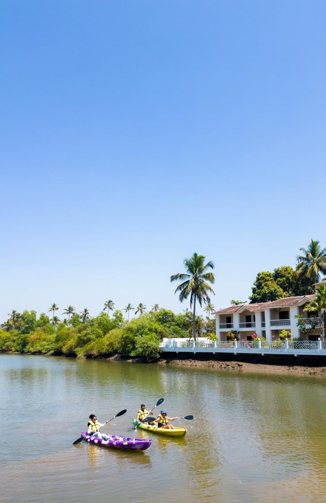 Fairfield By Marriott Goa Calangute Hotel Exterior foto
